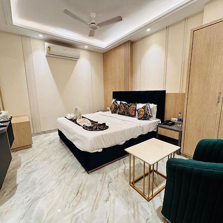 Hotel 51 Амритсар Екстериор снимка