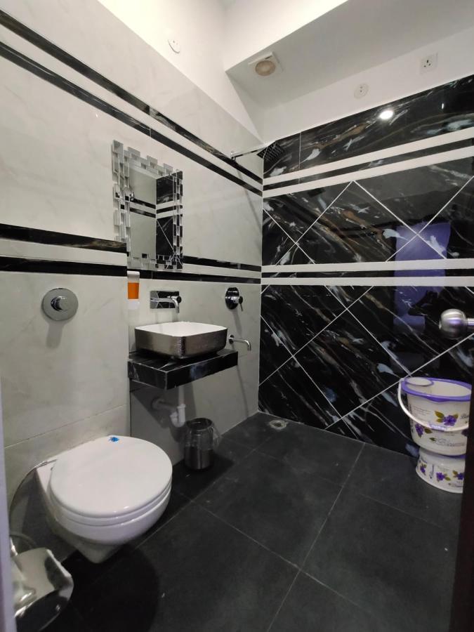Hotel 51 Амритсар Екстериор снимка