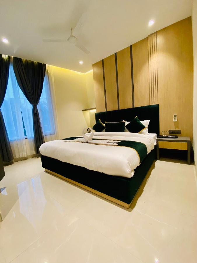 Hotel 51 Амритсар Екстериор снимка