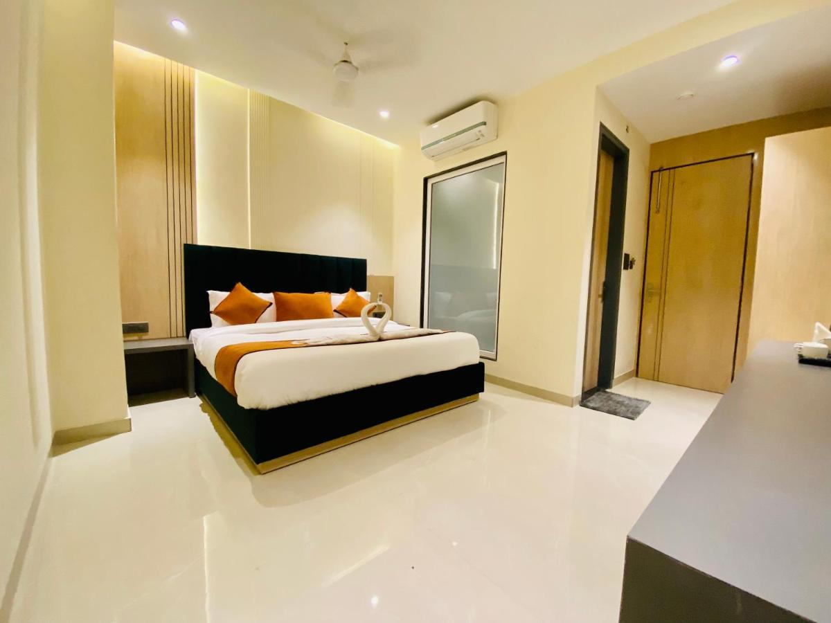 Hotel 51 Амритсар Екстериор снимка