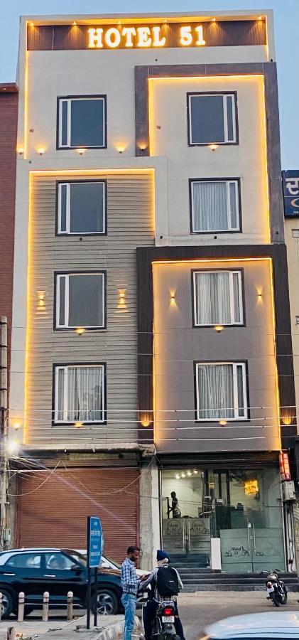 Hotel 51 Амритсар Екстериор снимка