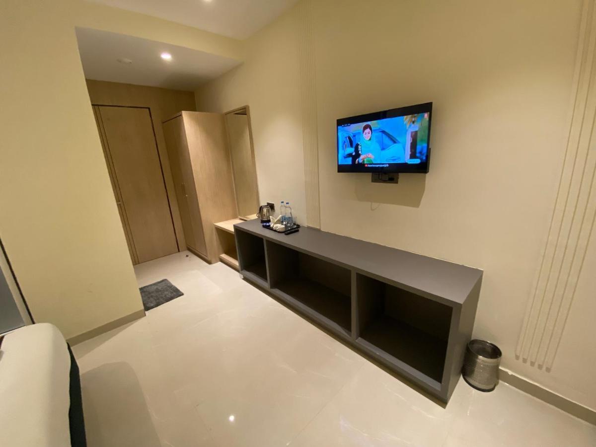 Hotel 51 Амритсар Екстериор снимка