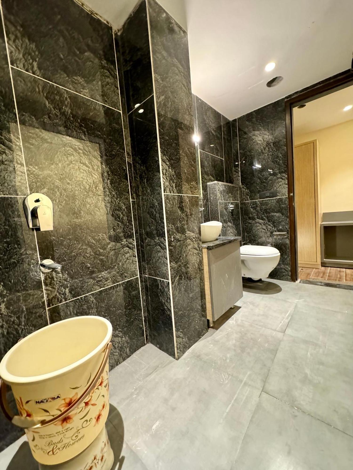 Hotel 51 Амритсар Екстериор снимка