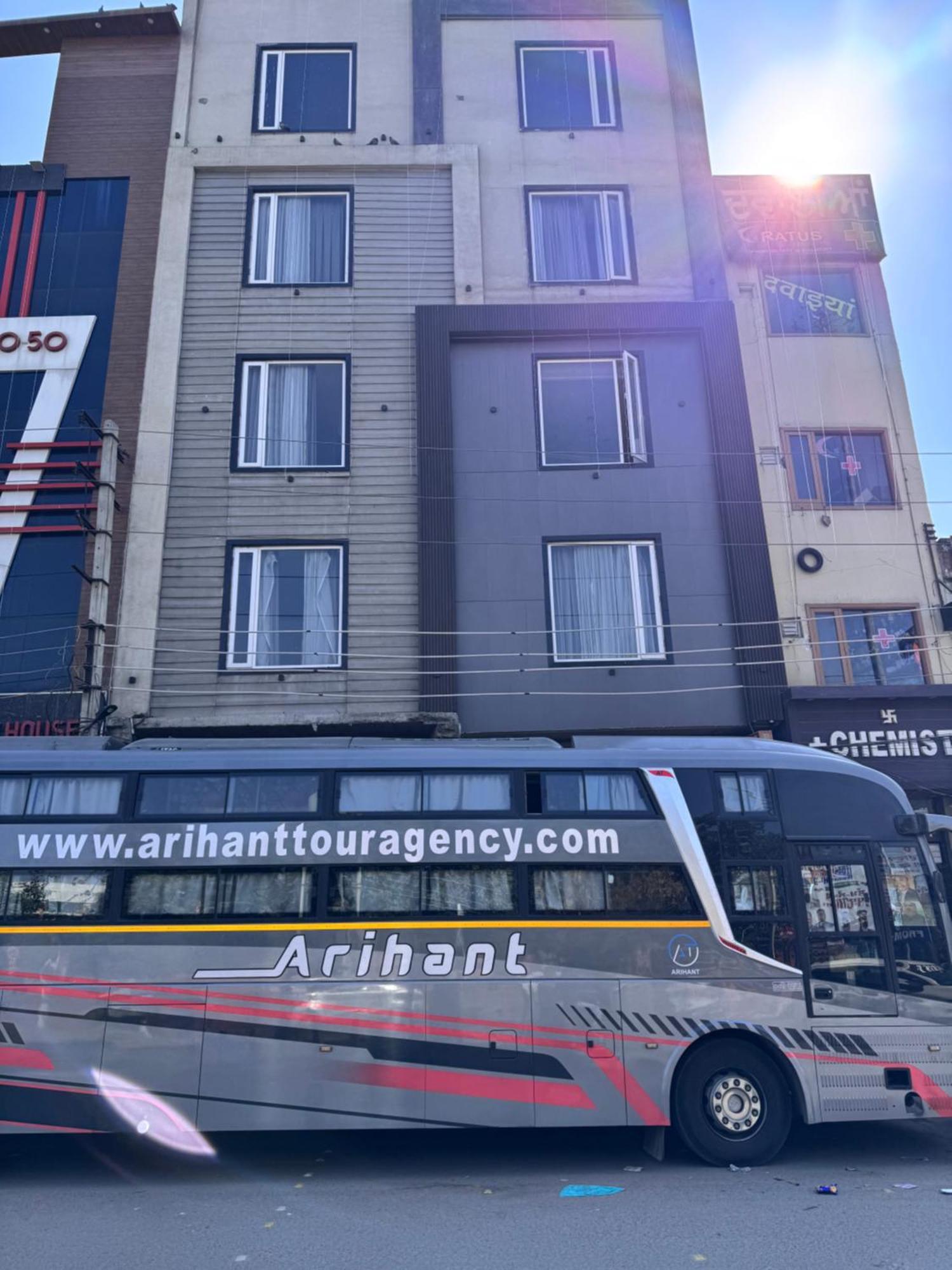 Hotel 51 Амритсар Екстериор снимка